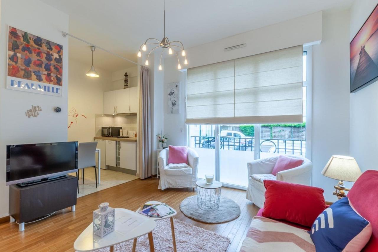 Warm 100m From Place Morny And Port Appartement *