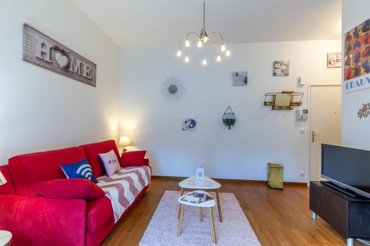 Warm 100m From Place Morny And Port Apartment