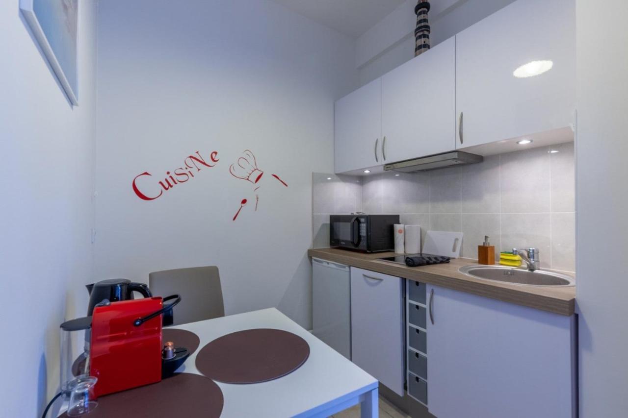 Warm 100m From Place Morny And Port Appartement Deauville